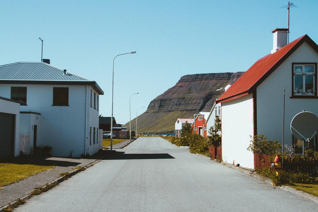 Fisherman Hotel Westfjords Sudureyri Buitenkant foto